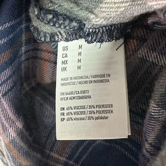 American Eagle Medium womens AE Ahh-Mazingly Soft Flannel Shirt Purple Gray - Picture 4 of 7